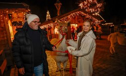 Dieses Duo freut sich seit Monaten aufs Christkind: DJ Ötzi und seine Tochter Lisa-Marie Friedle ...