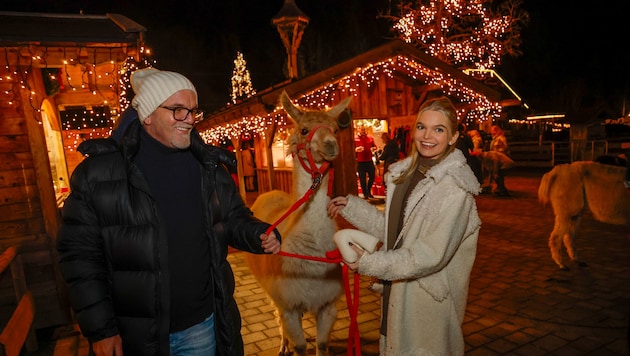 Dieses Duo freut sich seit Monaten aufs Christkind: DJ Ötzi und seine Tochter Lisa-Marie Friedle ...