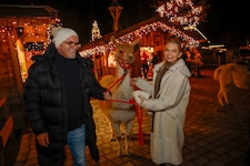 Dieses Duo freut sich seit Monaten aufs Christkind: DJ Ötzi und seine Tochter Lisa-Marie Friedle ...
