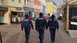 Auch am 24. Dezember streifen die Polizisten über Adventmärkte.