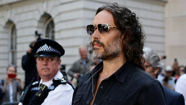 Russell Brand muss im Jänner vor Gericht erscheinen.