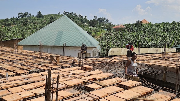Der Verein „Brücke nach Uganda“ engagiert sich derzeit vor allem für den Bau einer ...