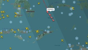 Um 11 Uhr war der Weihnachtsmann laut Flightradar24 östlich von Indo