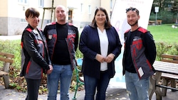 Vizebürgermeisterin und Wohnbaustadträtin Kathrin Gaál (Mitte) unterwegs mit Ordnungsberatern im ...