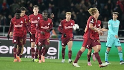 Yorbe Vertessen (mit Ball) wird wohl ausfallen.