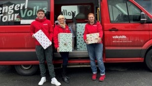 Volkshilfe-Mitarbeiter: L. Marth, M. Rauscher und M. Linhart brachten vielen Kindern ein ...