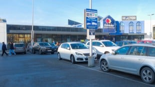 Genau bei diesem Schild parkte der Linzer kurz seinen Wagen