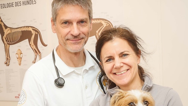 Michael und Katharina Leschnik mit Hündin Pip.