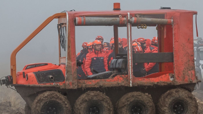 Sie konnten bereits die Blackbox bergen.