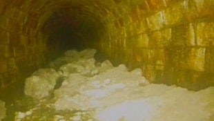 Der Klumpen aus verhärtetem Fett, Öl und anderen Abfällen wiegt etwa 100 Tonnen.