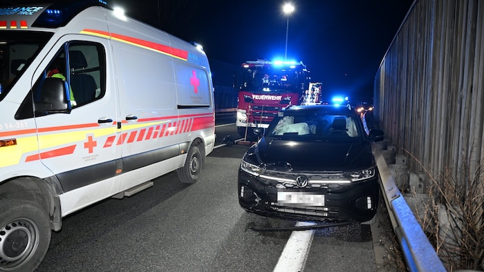 Rettung, Feuerwehr und Polizei standen im Einsatz.