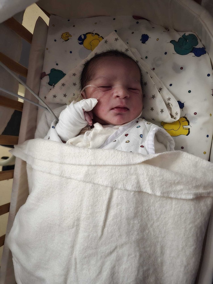 Eines der Christkinder ist Azhann, er wurde im BKH Lienz zur Welt gebracht.