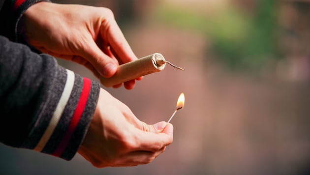 Silvester-Knall mit Folgen: Zwei Drittel der Verletzten sind unter 24.