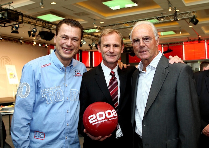 Toni Polster (l.) und Franz Beckenbauer (r.)