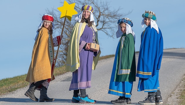 Von 27. Dezember 2025 bis 6. Jänner 2026 sind wieder Hunderte Sternsinger in ganz Salzburg ...