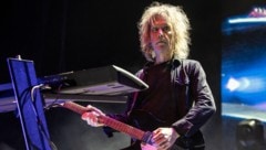 Perry Bamonte während eines Konzerts im Jahr 2023 in Kalifornien