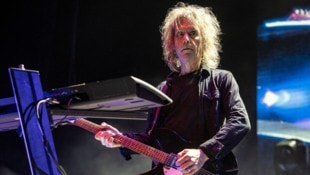 Perry Bamonte während eines Konzerts im Jahr 2023 in Kalifornien