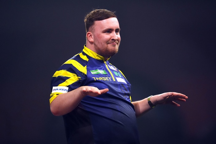 Luke Littler ist bereit für das Duell mit Mensur Suljovic.