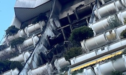 Eine Frau dürfte bei dem verheerenden Brand an einer Rauchgasvergiftung gestorben sein.