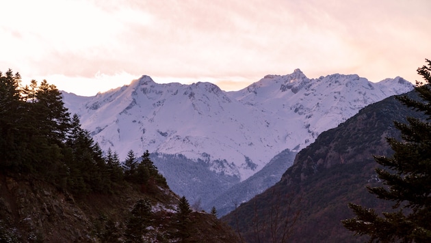 In den Vardousia-Bergen in der Region Fokida in Griechenland riss eine Lawine vier Bergsteiger ...