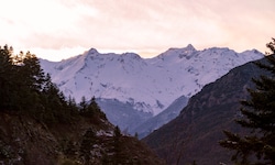 In den Vardousia-Bergen in der Region Fokida in Griechenland riss eine Lawine vier Bergsteiger ...