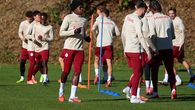 Bei Red Bull Salzburg könnte es schon im Winter zu Abgängen kommen. Der Kader ist viel zu groß.