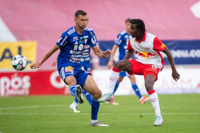 Mamady Diambou kommt bei Red Bull Salzburg weiterhin nicht über die Rolle des Ergänzungsspielers ...