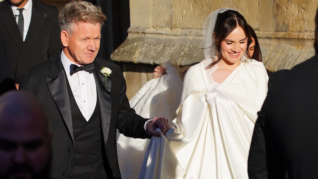 Gordon Ramsay führte am Samstagnachmittag seine Tochter Holly in Bath vor den Altar.