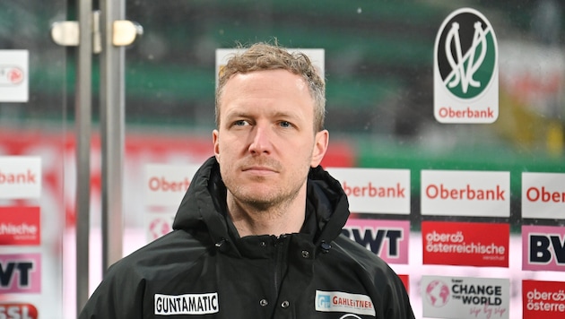 Maximilian Senft bleibt in Ried