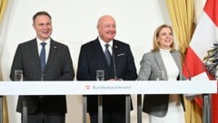 Ob die Parteivorsitzenden auch nach dem Regierungstreffen strahlen werden, ist abzuwarten.