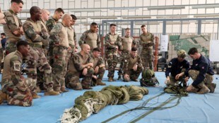 Britische Soldaten im Training mit dem französchen Heer.