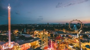 Der Volksprater, auch Wurstelprater genannt, liegt zwischen der Hauptallee und der ...