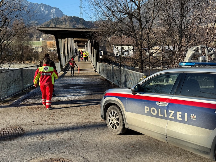 Die Notburgasteg bei Rotholz, von dort erfolgte die erste Sichtung.