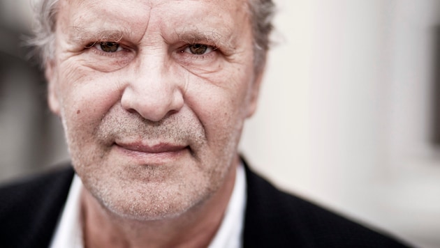 Schauspieler Peter Sattmann ist am ersten Weihnachtstag gestorben. Er wurde 77 Jahre alt.