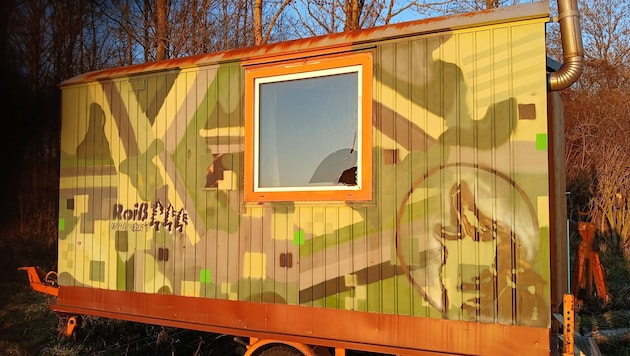 Der Anhänger wird immer wieder von Einbrechern heimgesucht.