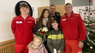 Die 34-Jährige mit ihren Lebensrettern Thomas Killinger (r.) und Jakob Steiner.