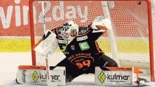 Max Lagace musste nach 29 Minuten mit Kreislaufproblemen vom Eis.