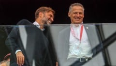Red Bull-Fußballchef Jürgen Klopp mit Red Bull Salzburgs Geschäftsführer Stephan Reiter. 