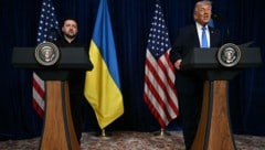 Der ukrainische Präsident Wolodymyr Selenskyj und sein US-Amtskollege Donald Trump sprachen ...
