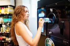 Pfandsystem und Gelbe Tonne: Österreich trennt Müll mit Hochdruck