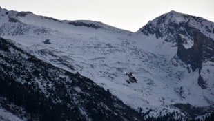17 Personen waren bis zu zweieinhalb Stunden in luftiger Höhe gefangen.