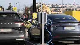 Für immer mehr Autofahrer rücken Treibstoffpreise in den Hintergrund – sie fahren mittlerweile ...