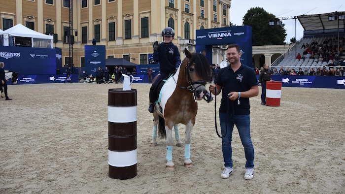 Vom im Stich gelassenen Pferd aus dem Tierschutz zum treuen Lebenspartner