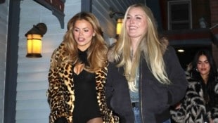 Party-Freundinnen: Model Brooks Nader und Skistar Lindsey Vonn machen gerade Aspen unsicher.