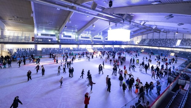 Die Stadt muss künftig die Kosten für die Eishalle stemmen.