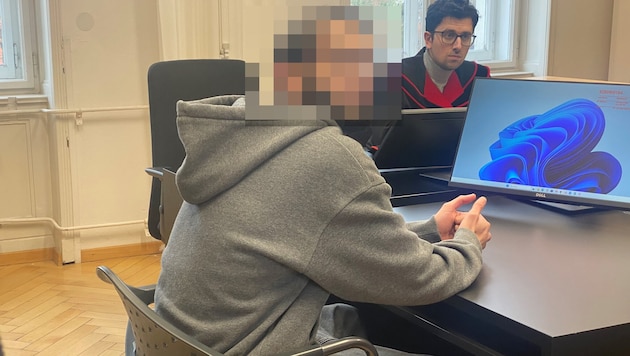 Die Richterin ermahnte den Angeklagten noch vor der Urteilsverkündung.