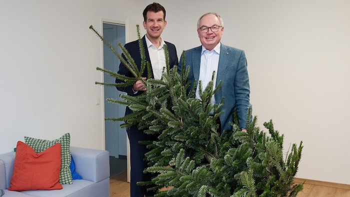 Christian Macho und Landesvize Pernkopf wissen um die Entsorgung.