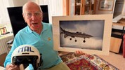 Der Luftfahrt-Pionier beim „Krone“-Besuch in seiner Wohnung im steirischen Spielberg.