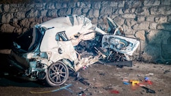 Für die jungen Pkw-Insassen kam jede Hilfe zu spät.