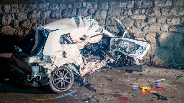 Für die jungen Pkw-Insassen kam jede Hilfe zu spät.